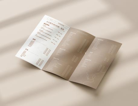 大型折頁印刷廠 - 吉印通自有工廠，設(shè)備先進(jìn)